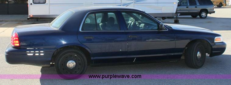 image for item 6445 2004 Ford Crown Victoria Police Interceptor
