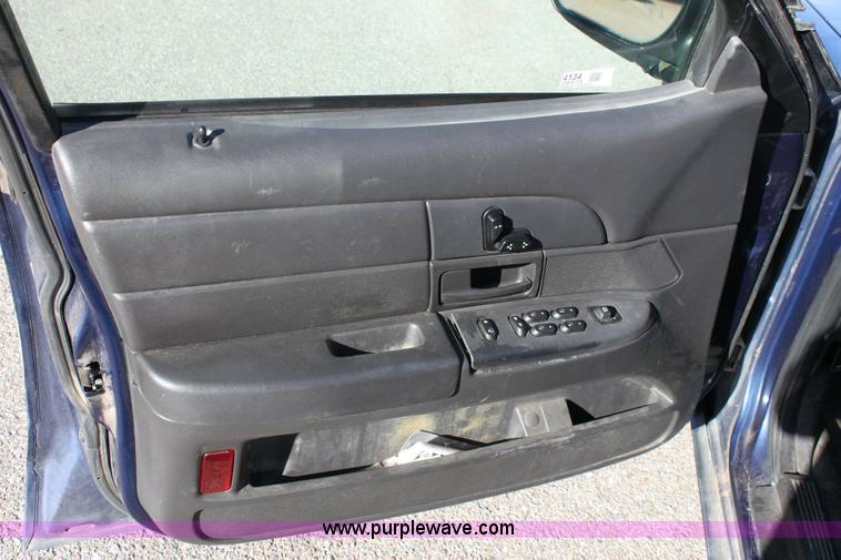 image for item 6445 2004 Ford Crown Victoria Police Interceptor