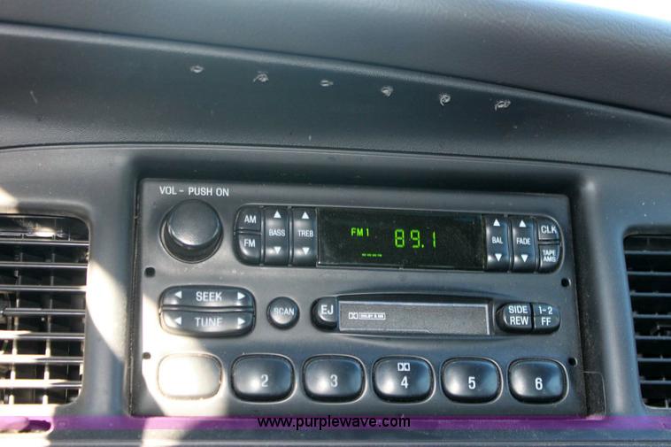 image for item 6445 2004 Ford Crown Victoria Police Interceptor