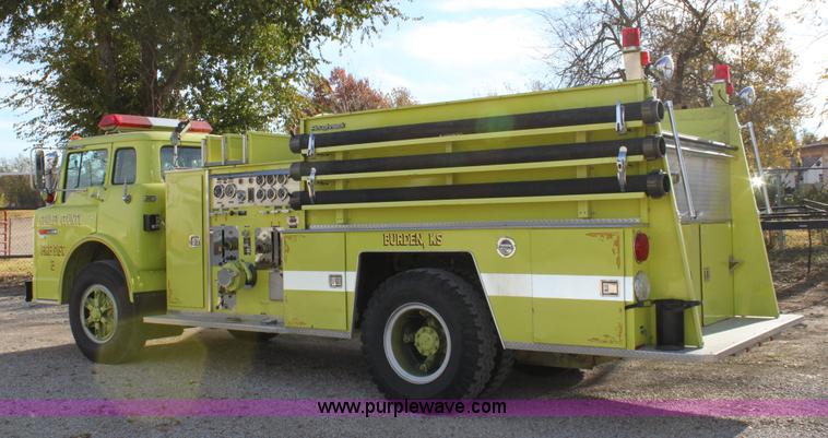 image for item 6688 1984 Ford FMC fire engine