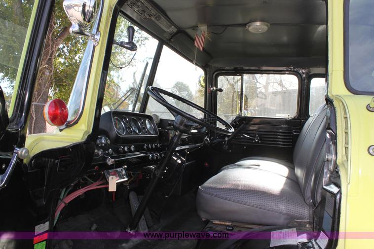 image for item 6688 1984 Ford FMC fire engine