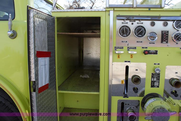 image for item 6688 1984 Ford FMC fire engine