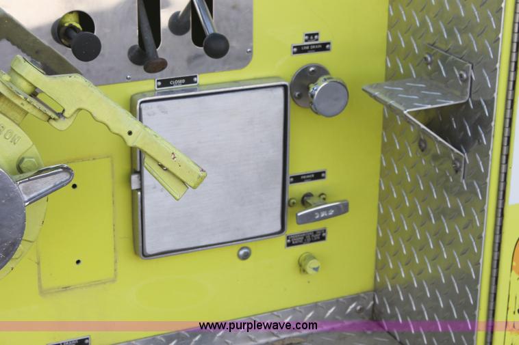 image for item 6688 1984 Ford FMC fire engine