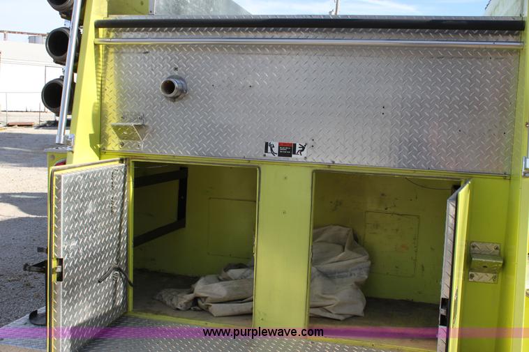 image for item 6688 1984 Ford FMC fire engine