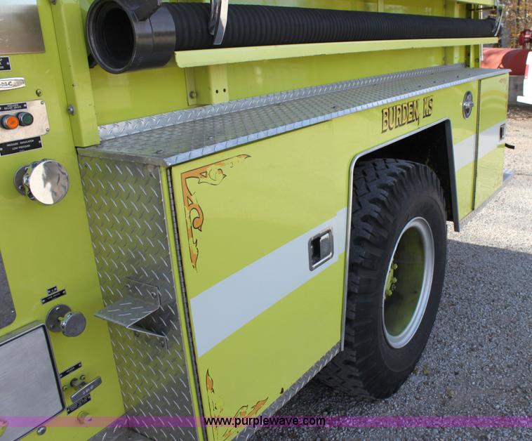 image for item 6688 1984 Ford FMC fire engine