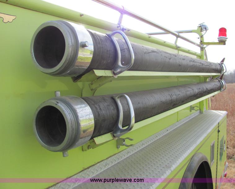 image for item 7055 1973 Ford F750 custom cab fire engine