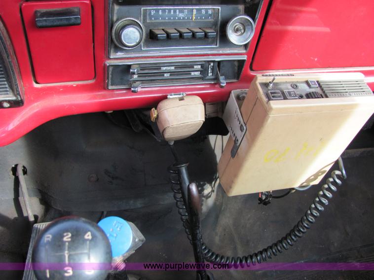 image for item 7056 1978 Ford F600 custom cab fire truck