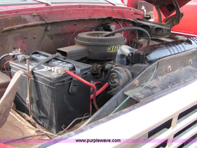 image for item 7056 1978 Ford F600 custom cab fire truck