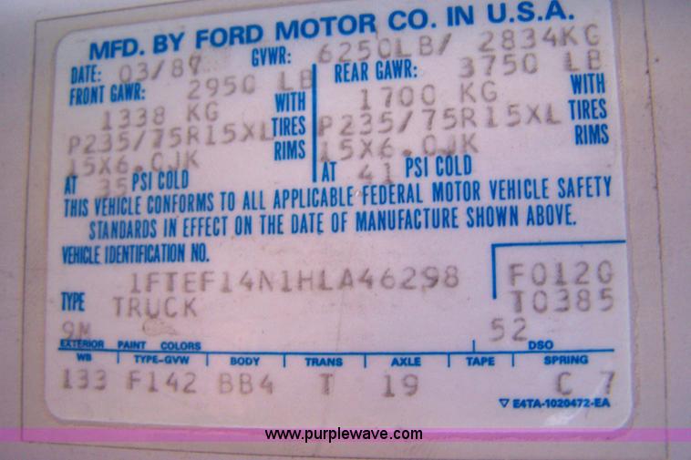 image for item 7400 1987 Ford F150 pickup truck