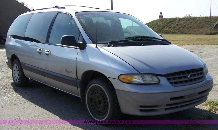 image for item 7445 1999 Plymouth Grand Voyager SE van