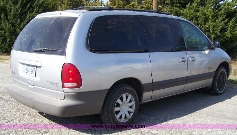 image for item 7445 1999 Plymouth Grand Voyager SE van