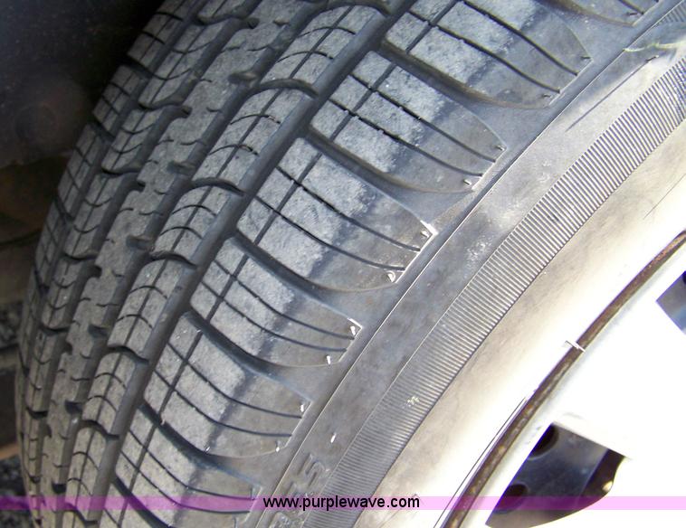 image for item 7445 1999 Plymouth Grand Voyager SE van