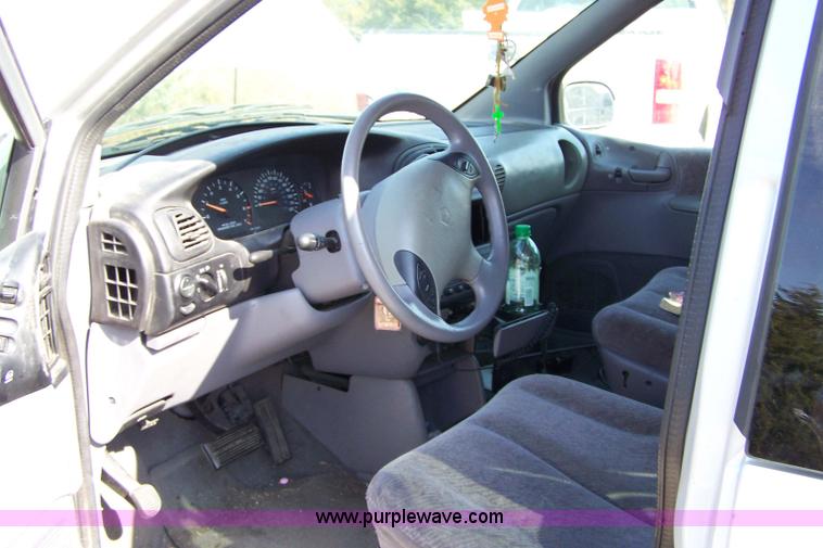 image for item 7445 1999 Plymouth Grand Voyager SE van