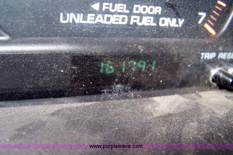 image for item 7445 1999 Plymouth Grand Voyager SE van