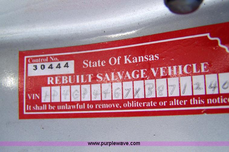 image for item 7445 1999 Plymouth Grand Voyager SE van