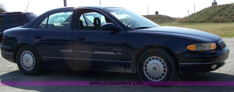 image for item 7456 1999 Buick Regal LS