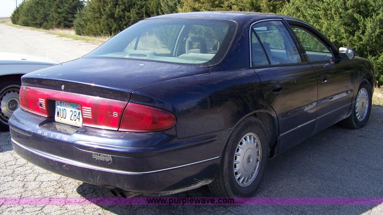 image for item 7456 1999 Buick Regal LS