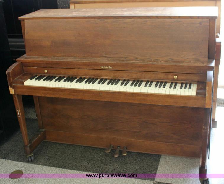 image for item 9107 Baldwin upright piano