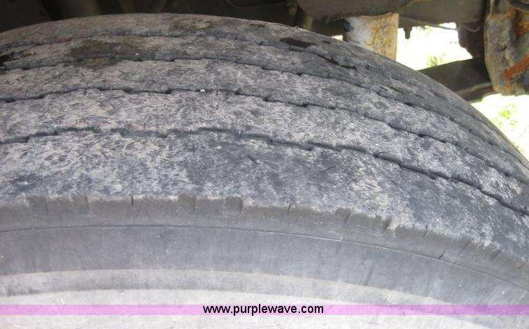 image for item 9183 1996 Chevrolet B7 Blue Bird school bus