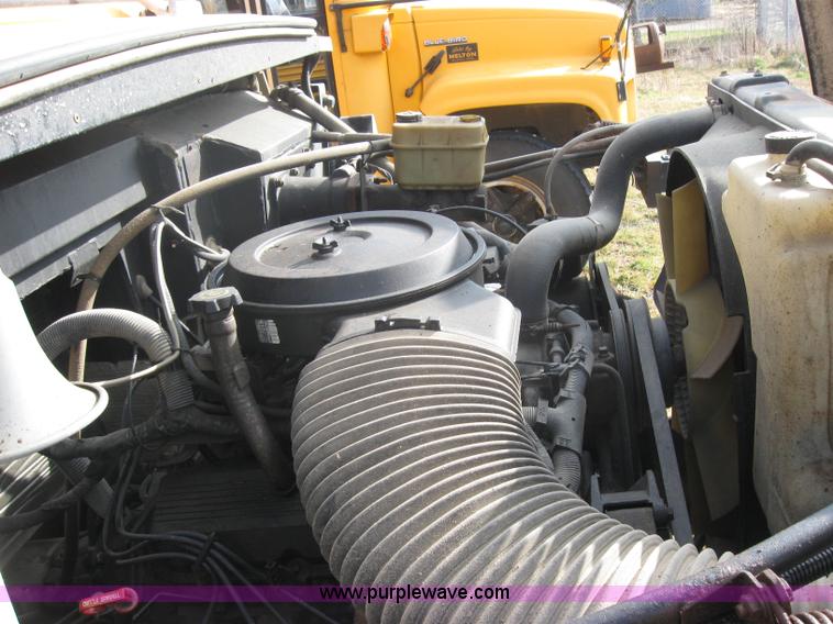 image for item 9183 1996 Chevrolet B7 Blue Bird school bus