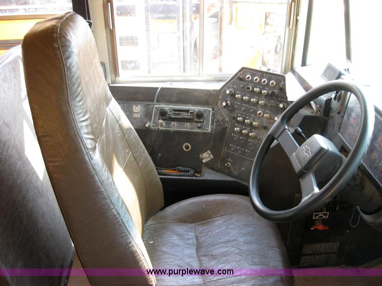 image for item 9183 1996 Chevrolet B7 Blue Bird school bus