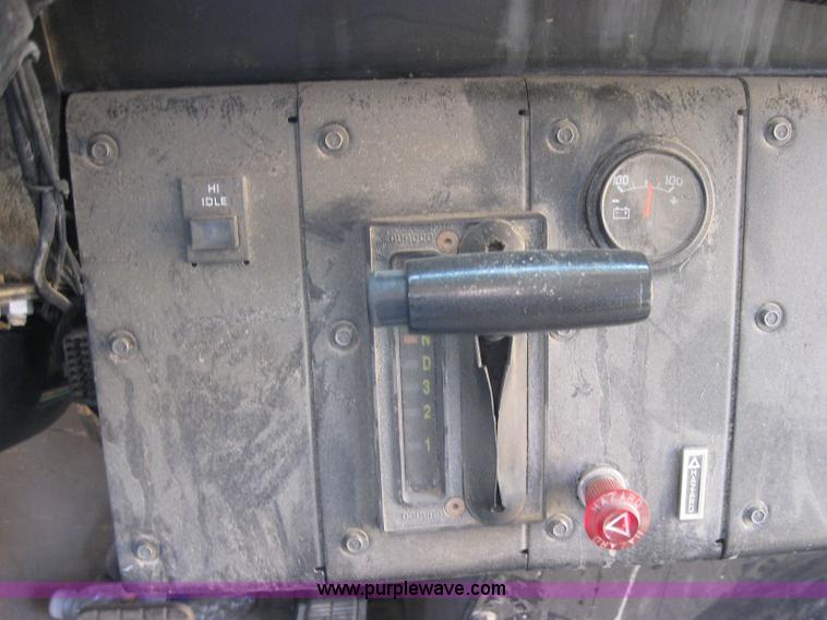 image for item 9183 1996 Chevrolet B7 Blue Bird school bus