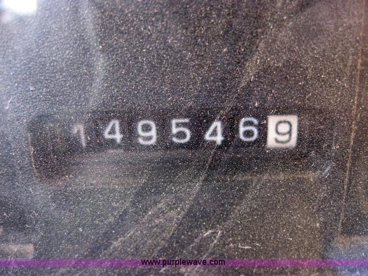 image for item 9183 1996 Chevrolet B7 Blue Bird school bus