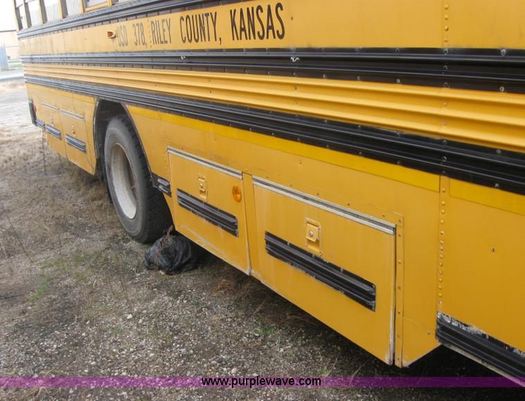 image for item 9183 1996 Chevrolet B7 Blue Bird school bus