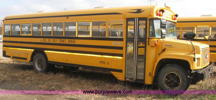 image for item 9184 1998 Chevrolet B7 Blue Bird school bus