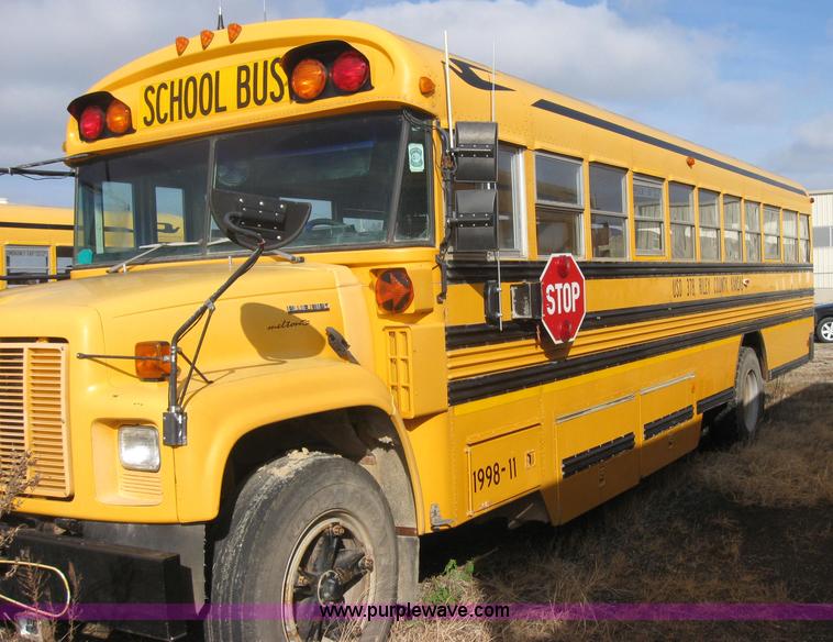 image for item 9184 1998 Chevrolet B7 Blue Bird school bus