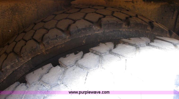 image for item 9184 1998 Chevrolet B7 Blue Bird school bus