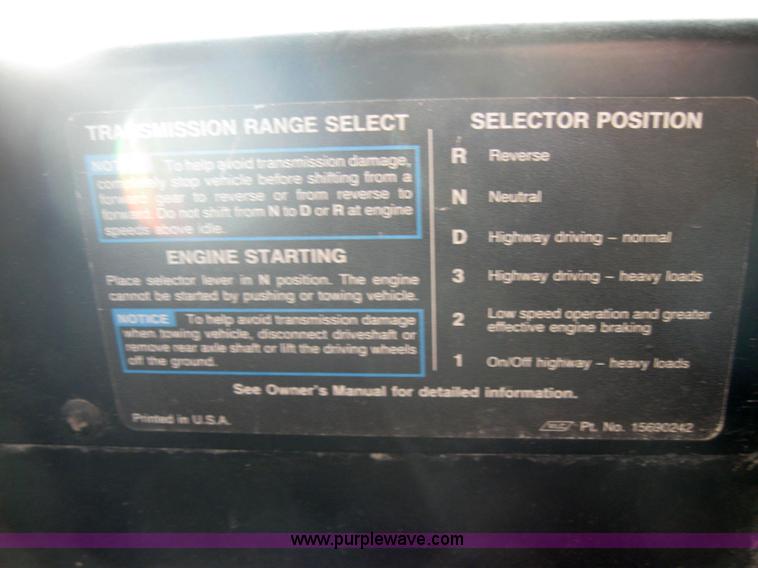 image for item 9184 1998 Chevrolet B7 Blue Bird school bus