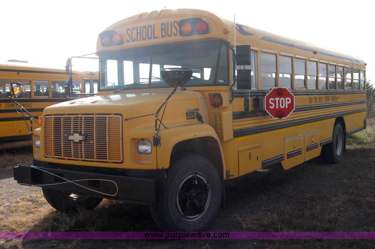 image for item 9185 1996 Chevrolet B7 Blue Bird school bus