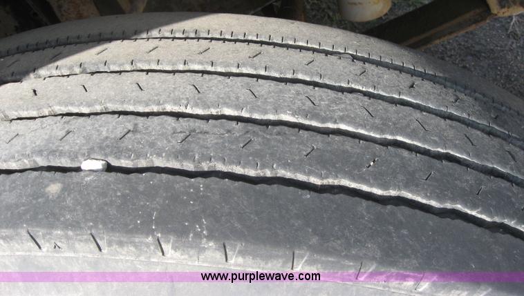 image for item 9185 1996 Chevrolet B7 Blue Bird school bus