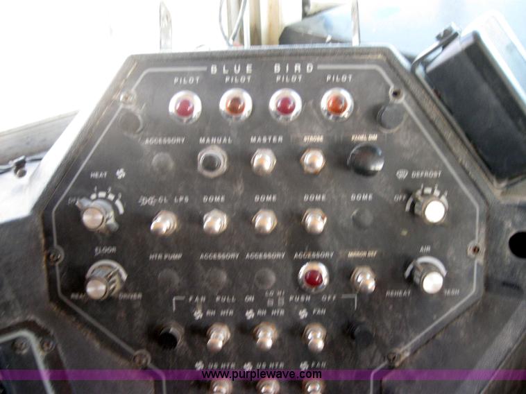 image for item 9185 1996 Chevrolet B7 Blue Bird school bus