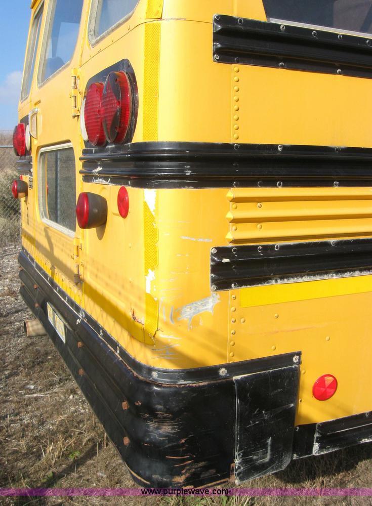 image for item 9185 1996 Chevrolet B7 Blue Bird school bus