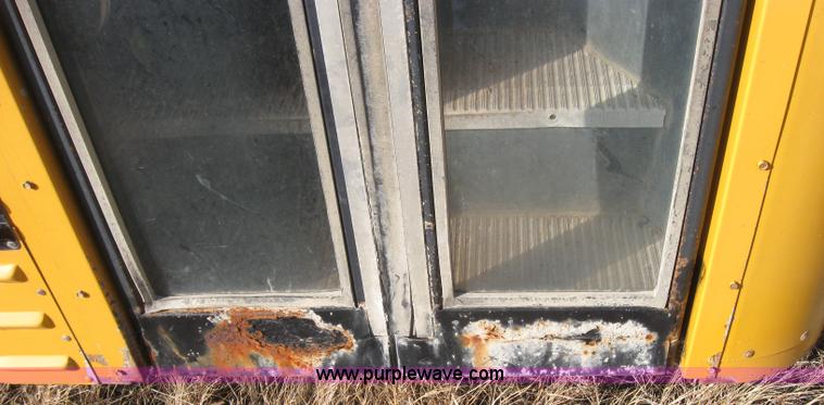 image for item 9185 1996 Chevrolet B7 Blue Bird school bus