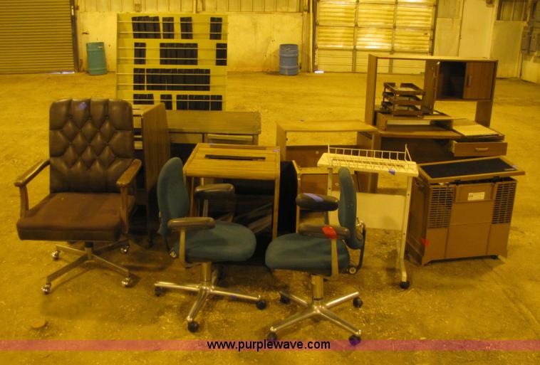 image for item 9315 Assorted Office furniture