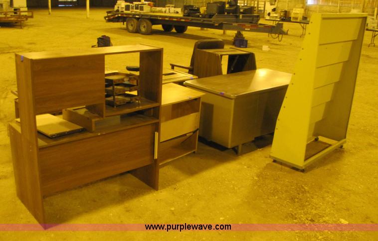 image for item 9315 Assorted Office furniture