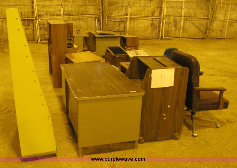 image for item 9315 Assorted Office furniture