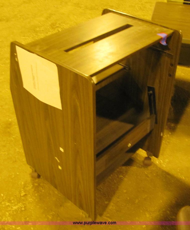 image for item 9315 Assorted Office furniture