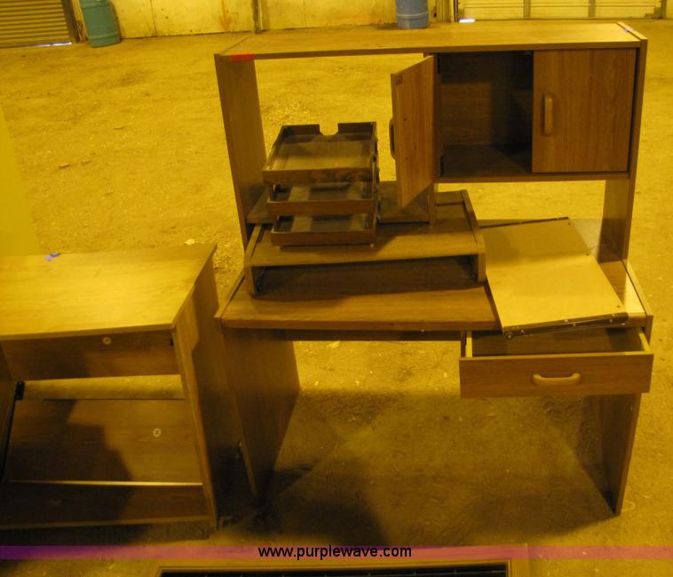 image for item 9315 Assorted Office furniture