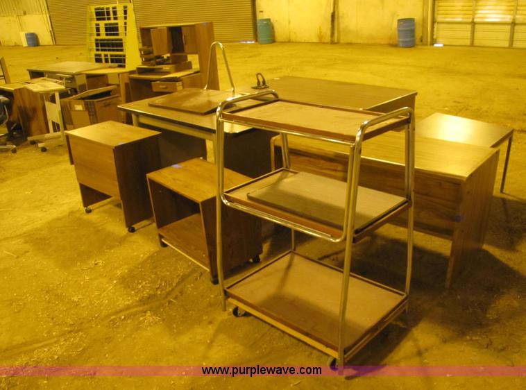 image for item 9316 Assorted office furniture