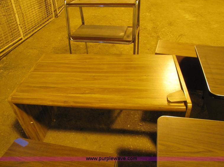 image for item 9316 Assorted office furniture