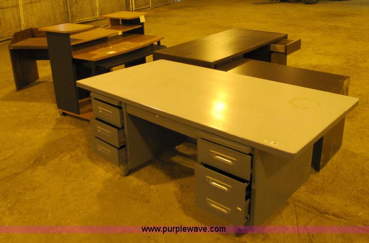 image for item 9317 (4) desks