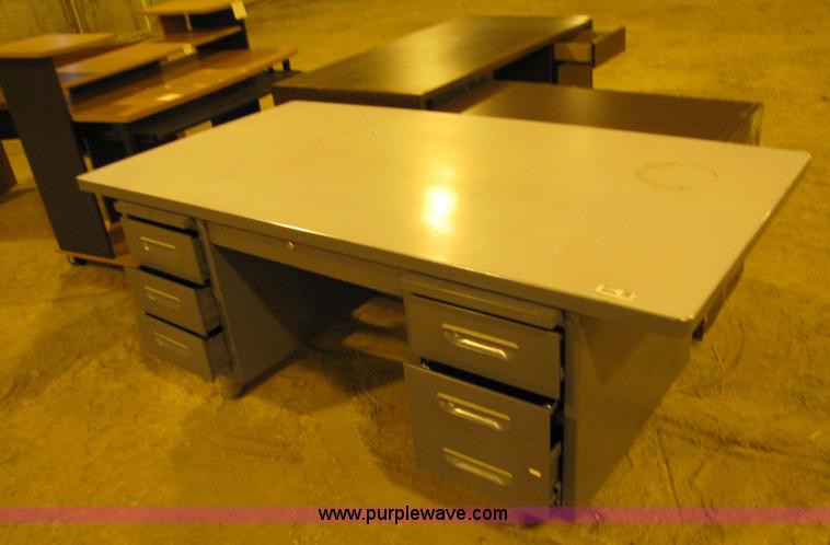 image for item 9317 (4) desks