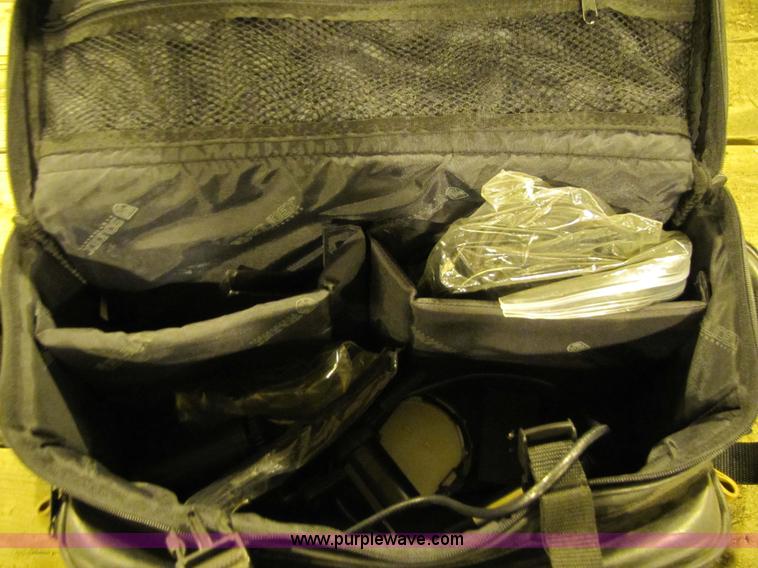 image for item 9318 Video cameras and acessories