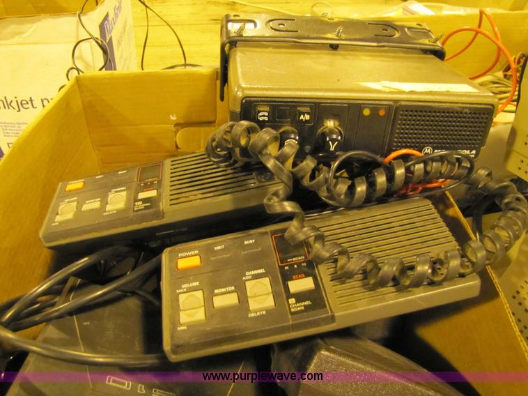 image for item 9319 Large assortment of electronics