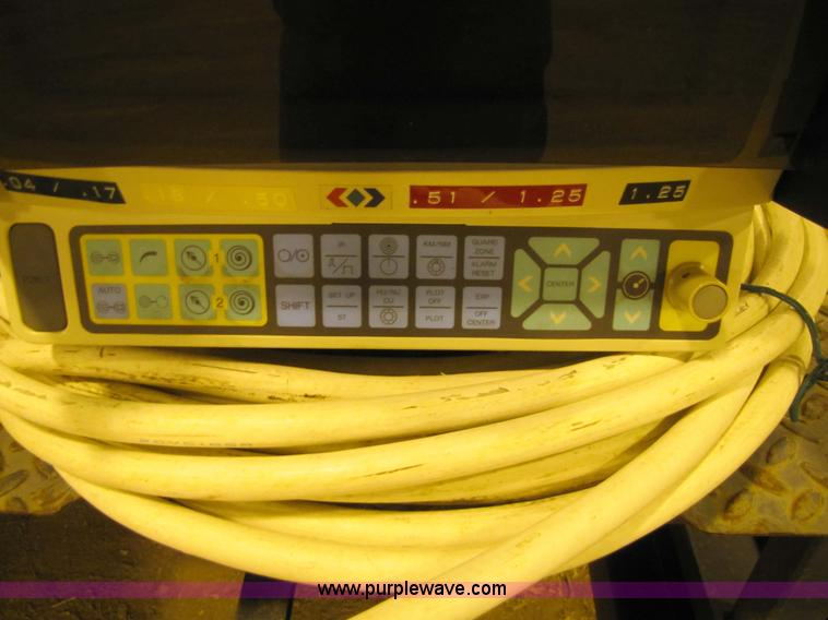 image for item 9319 Large assortment of electronics