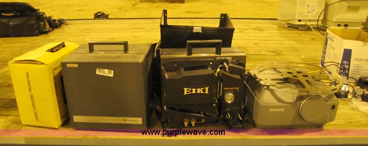 image for item 9320 Assorted electronics